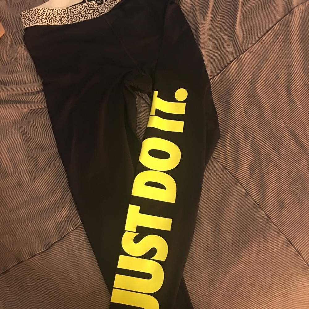 Nike leggings